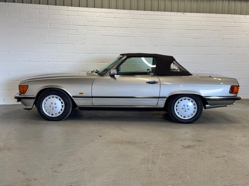 MERCEDES-BENZ SL
